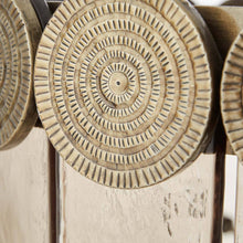 Load image into Gallery viewer, Roman Chandelier in Detail.
