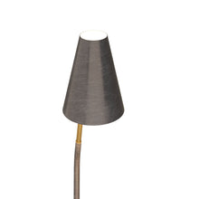 Load image into Gallery viewer, Zealand Floor Lamp in Detail.
