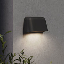 Load image into Gallery viewer, Mast Wall Light in Detail.
