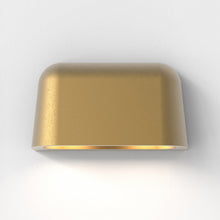 Load image into Gallery viewer, Mast Wall Light in Detail.
