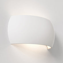 Load image into Gallery viewer, Milo Wall Light in Detail.
