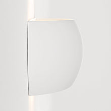 Load image into Gallery viewer, Milo Wall Light in Detail.
