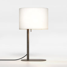 Load image into Gallery viewer, Venn Table Lamp in Detail.

