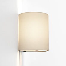 Load image into Gallery viewer, Venn Wall Light in Detail.
