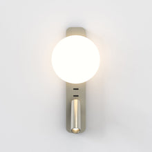 Load image into Gallery viewer, Zeppo Reader Wall Light in Detail.
