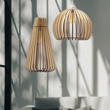 Load image into Gallery viewer, Atlas Pendant Light in living room.
