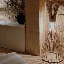 Load image into Gallery viewer, Tipi Floor lamp in Detail.
