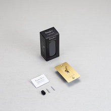 Load image into Gallery viewer, 1G Toggle Switch in Detail.
