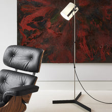 Load image into Gallery viewer, Magnetic Foco Floor Lamp in living room.
