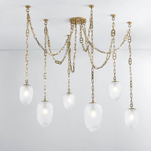 Load image into Gallery viewer, Daith Chandelier in Detail.
