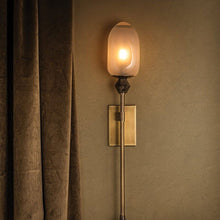 Load image into Gallery viewer, Daith Wall Light in Detail.
