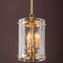 Load image into Gallery viewer, Rio Pendant Light in Detail.
