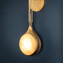 Load image into Gallery viewer, Riviere LED Wall Light in Detail.
