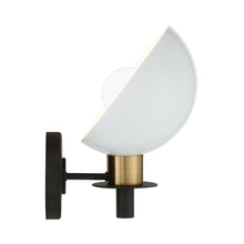 Load image into Gallery viewer, Gigi Wall Light in Detail.
