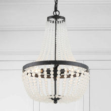 Load image into Gallery viewer, Rylee Crystal Chandelier in Detail.
