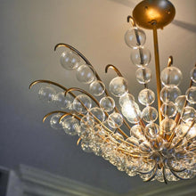 Load image into Gallery viewer, Quantum Chandelier in Detail.
