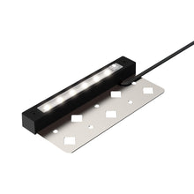 Load image into Gallery viewer, Contour Hardscape LED Step Light in Detail.
