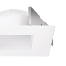 Load image into Gallery viewer, Flexa™ 4&quot; Square Reflector in Detail.
