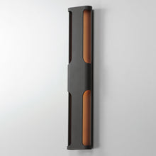 Load image into Gallery viewer, Maglev Outdoor LED Wall Light in Detail.
