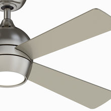 Load image into Gallery viewer, Kwad Indoor LED Ceiling Fan in Detail.
