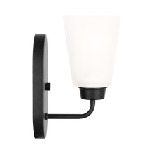 Load image into Gallery viewer, Kerrville Bath Wall Light in Detail.
