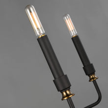 Load image into Gallery viewer, Oliver Chandelier in Detail.
