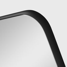 Load image into Gallery viewer, Planer Rectangular Mirror in Detail.
