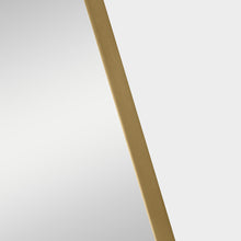 Load image into Gallery viewer, Planer Rectangular Mirror in Detail.
