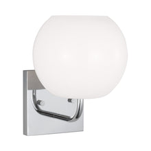 Load image into Gallery viewer, Rory Bath Vanity Light in Detail.
