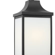 Load image into Gallery viewer, Saybrook Outdoor Post Light in Detail.
