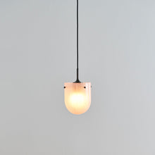 Load image into Gallery viewer, Seine Pendant Light in Detail.
