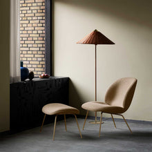 Load image into Gallery viewer, Tynell Floor Lamp in living room.
