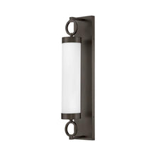Load image into Gallery viewer, Baylor LED Bath Vanity Light in Detail.
