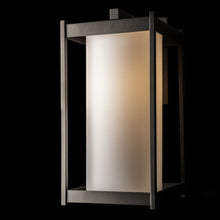 Load image into Gallery viewer, Cela Outdoor Wall Light in Detail.
