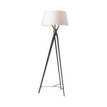 Load image into Gallery viewer, Tryst Floor Lamp in Detail.
