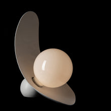 Load image into Gallery viewer, Yoki Table Lamp in Detail.
