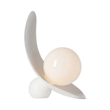 Load image into Gallery viewer, Yoki Table Lamp in Detail.
