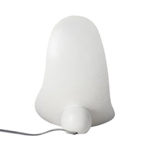 Load image into Gallery viewer, Yoki Table Lamp in Detail.
