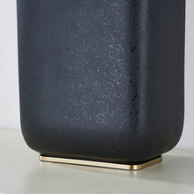 Load image into Gallery viewer, Arthur Table Lamp in Detail.
