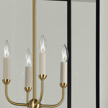 Load image into Gallery viewer, Chaselton Pendant Light in Detail.
