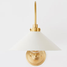 Load image into Gallery viewer, Clivedon Wall Light in Detail.
