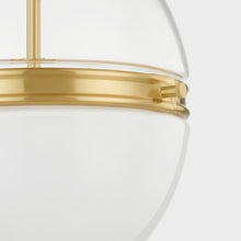 Load image into Gallery viewer, Donnell Pendant Light in Detail.
