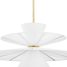 Load image into Gallery viewer, Esperance Chandelier in Detail.
