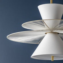 Load image into Gallery viewer, Esperance Pendant Light in Detail.
