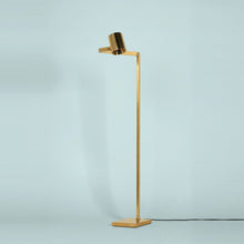 Load image into Gallery viewer, Highgrove Floor Lamp in Detail.
