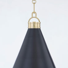 Load image into Gallery viewer, Osterley Pendant Light in Detail.
