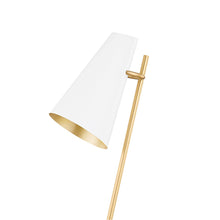 Load image into Gallery viewer, Piton Table Lamp in Detail.
