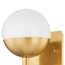 Load image into Gallery viewer, Rochford LED Wall Light in Detail.
