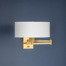 Load image into Gallery viewer, Sammy Wall Light in Detail.

