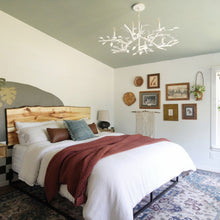 Load image into Gallery viewer, Tiptoe Table Lamp in bedroom.
